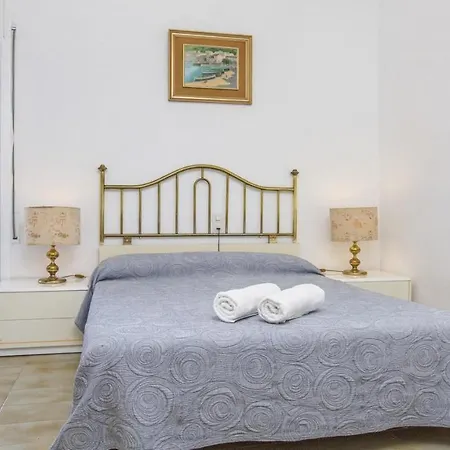 בקתה House - 3 Bedrooms With Pool And Sea Views Young People Group Not Allowed - 8977